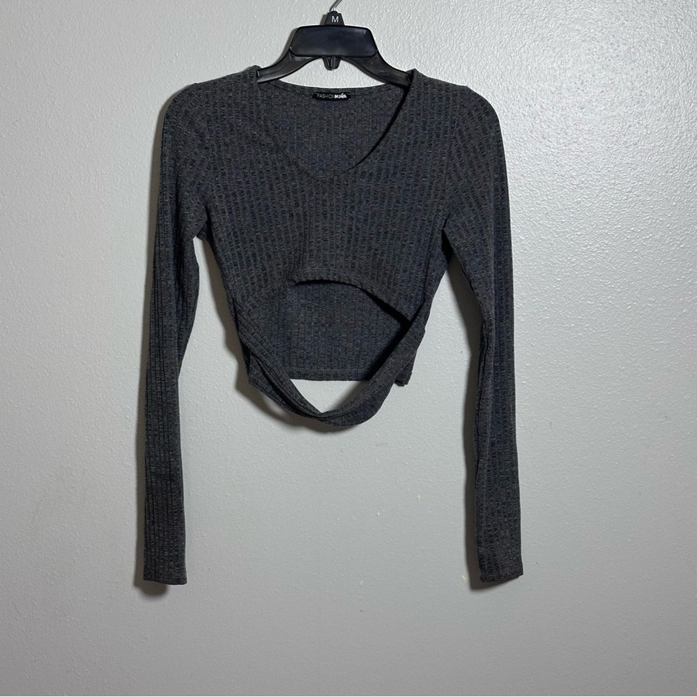 Fashion‎ Nova Women Gray Ribbed Long Sleeve V-Neck Top Twisted Cutout size Small